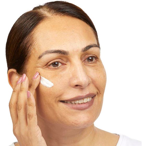 Restore & Renew Multi Action Day Cream SPF15