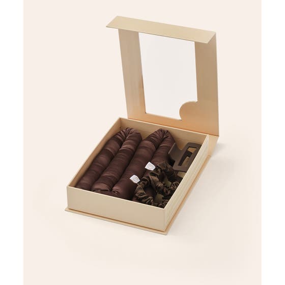 Heatless Curls in Mulberry Silk Medium