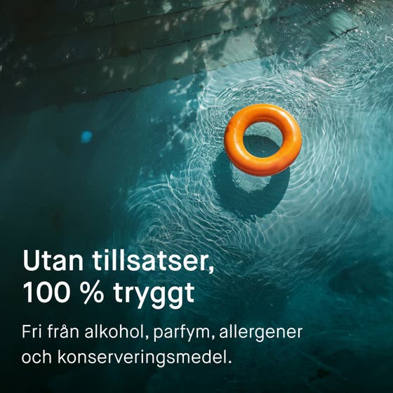 EVY Technology Sunscreen Mousse For Kids 150 ml SPF 50 solkräm för barn från 6 månader med vit mousse på kinden.