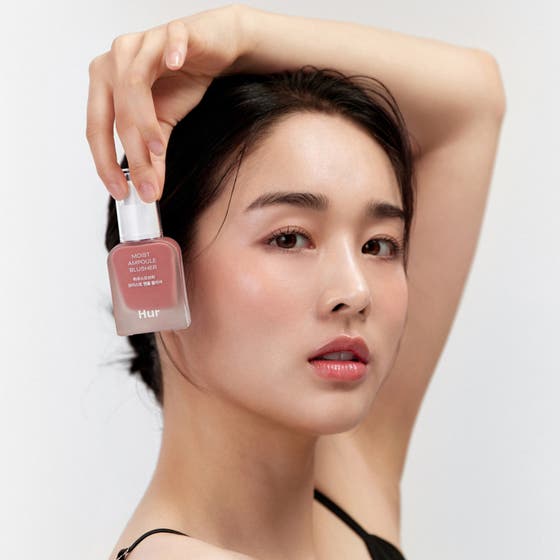 Moist Ampoule Blusher