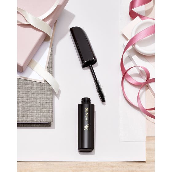 Glow & Volume Set (Glowing Base + Volumiser Mascara)