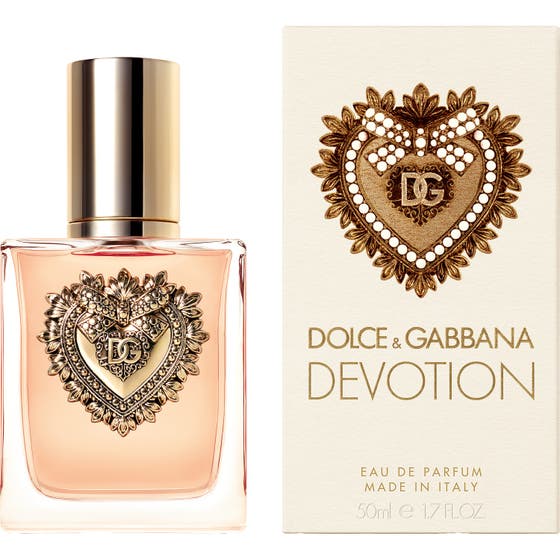 Dolce & Gabbana Devotion Eau de Parfum 50ml damparfym i krämfärgad ytterförpackning med ett utsmyckat guldhjärta