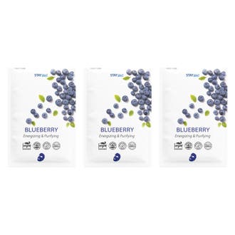 Stay Well Blueberry Energizing & Purifying 3-pack koreansk hudvård sheet mask med motiv av färska blåbär.