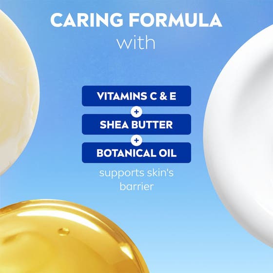 NIVEA Shea Butter & Botanical Oil Care Shower 250 ml mjukgörande duschtvål kvinna häller krämig vit formula i handen