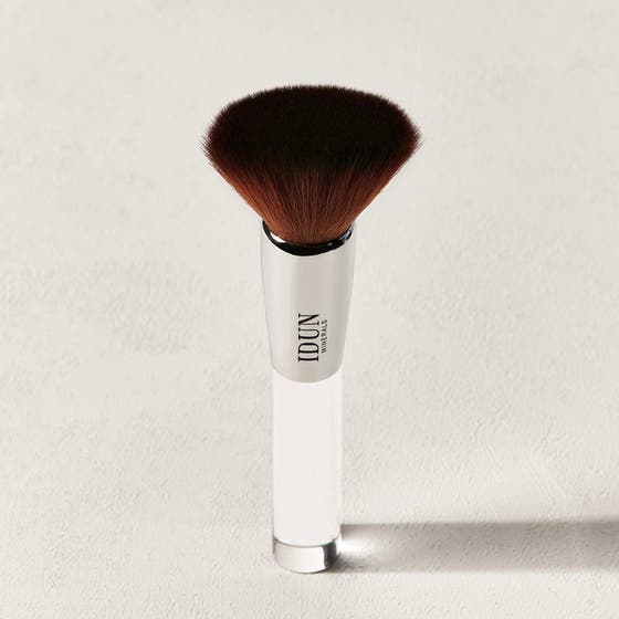 Kabuki Brush