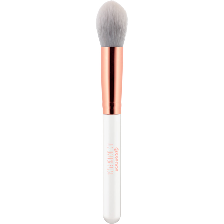 essence Happy brushes to you!