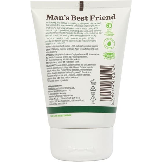 Scrub & Soothe - Exfolierande och Lugnande Rutin för Män med Grov Hudstruktur