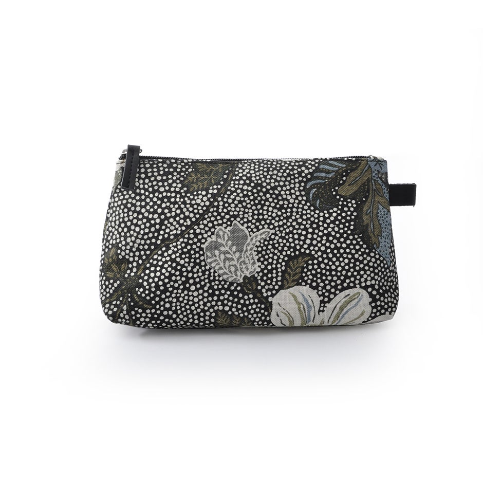 Ceannis Cosmetic Flower Black