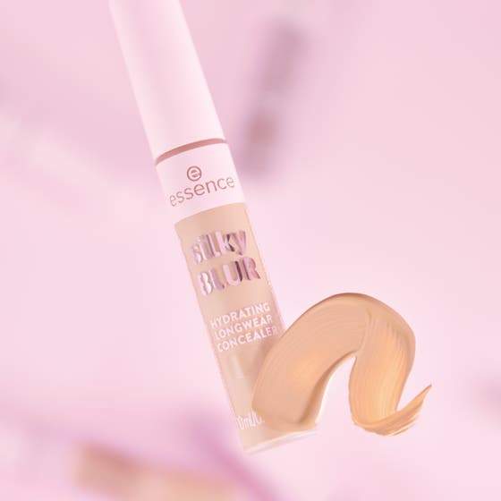 Silky Blur Hydrating Longwear Concealer