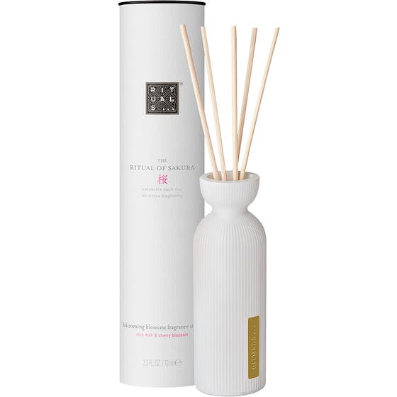 The Ritual of Sakura Mini Fragrance Sticks