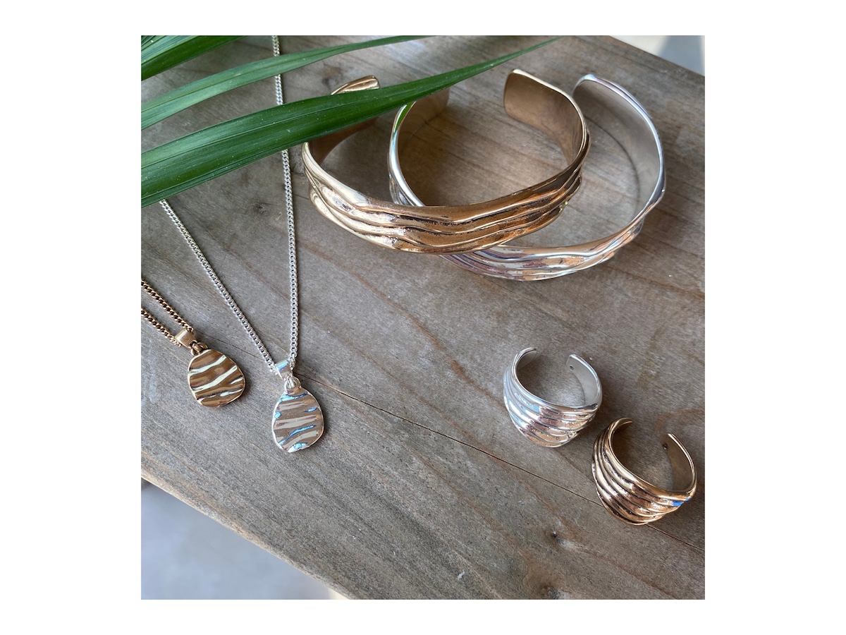 A&C Waves Earring