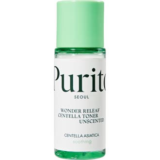 Purito Wonder Releaf Centella Toner Unscented lugnande ansiktsvatten i genomskinlig flaska med ljusgrönt lock
