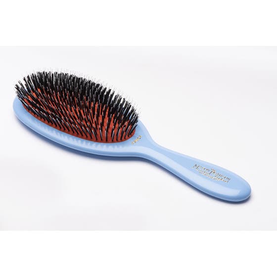 Hair brush in bristle & nylon