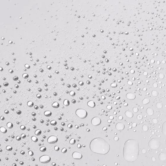 Dermalogica AGE smart Antioxidant Hydramist 150 ml firming antioxidanter ansiktsmist som sprayas ur vit flaska.