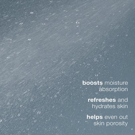 Dermalogica Multi-Active Toner 250 ml återfuktande ansiktsvatten i vit sprayflaska som lugnar och ger fukt.
