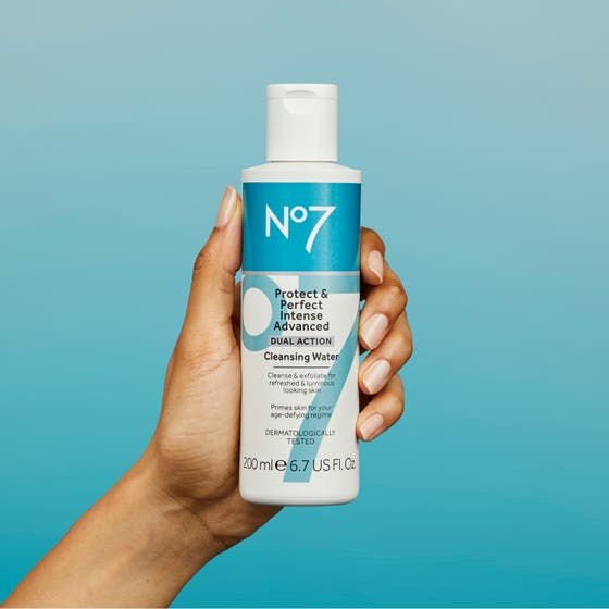 Protect & Perfect Intense Advanced Cleansing Water
