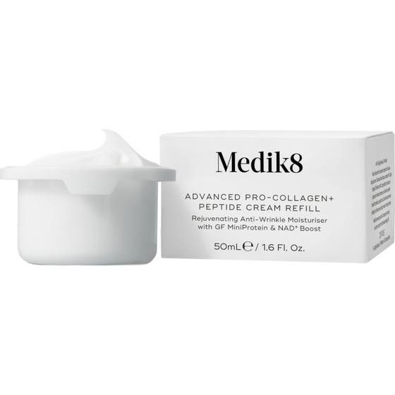 Medik8 Advanced Pro-Collagen + Peptide Cream Refill 50 ml ger fasthet mot rynkor i vit refillkopp med krämig textur