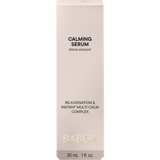 Babor Calming Serum 30 ml lugnande ansiktsserum för irriterad hud i vit ytterförpackning med rosa detaljer.