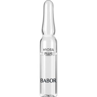 Babor Hydra Plus 2 ml återfuktande hyaluronsyra ampull ansiktsserum i en genomskinlig glasampull för fuktboost