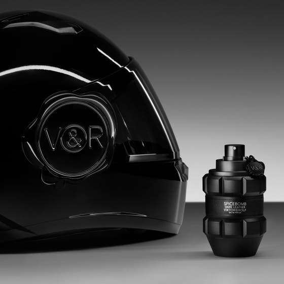 Spicebomb Black Leather