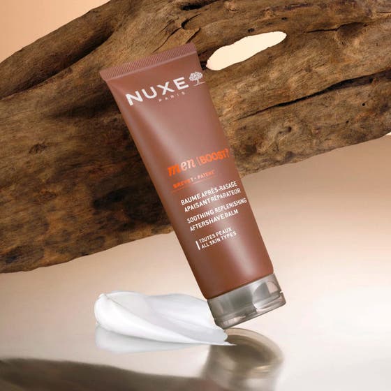 Nuxe Men Soothing Replenishing Aftershave Balm 75 ml lugnande after shave med en krämig och len ljusbeige textur