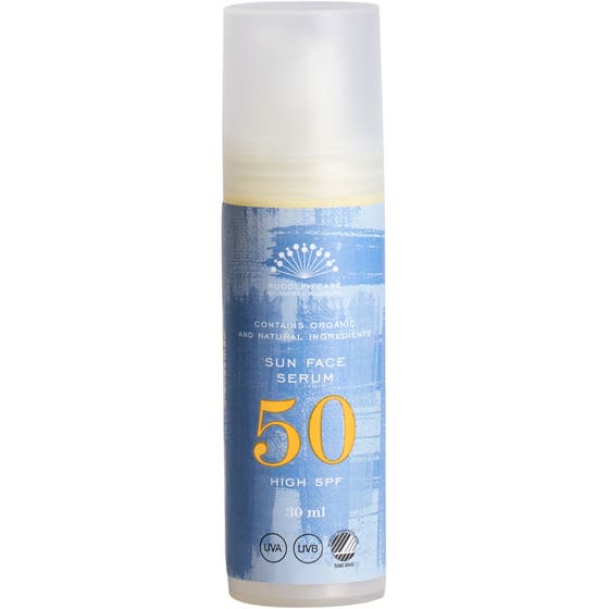 Rudolph Care Sun Face Serum 30 ml solskydd ger högt skydd i en blå mönstrad flaska med frostad vit kork