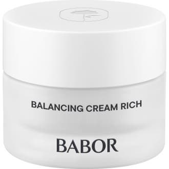 Babor balanserande ansiktskräm Skinovage Balancing Cream Rich i en frostad glasburk med stilrent vitt lock