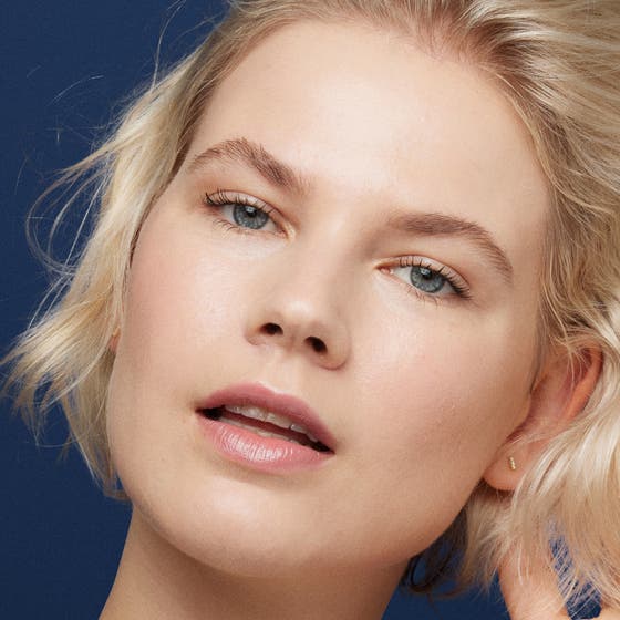 Double Wear Stay-In-Place Foundation SPF10