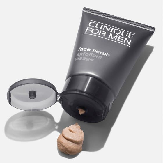 Smooth Skin - Cliniques Mansserie för Exfoliering och Återfuktning i Ett