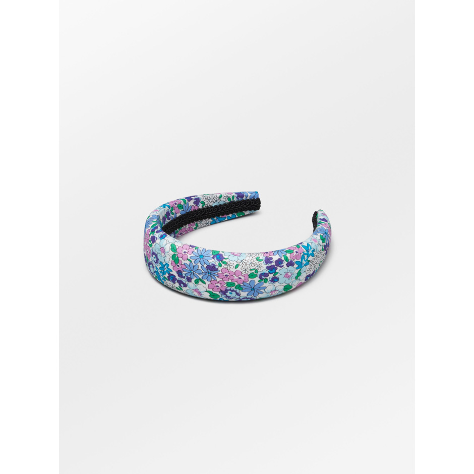 Naida Hairbrace