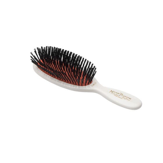 Hair brush in pure bristle