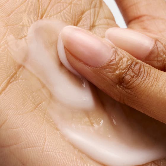 Hydrating Cream to Milk Cleanser