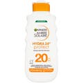 Garnier Ambre Solaire Hydra 24h Protect SPF 20 vattenresistent solkräm i vit plastflaska med räfflade sidor och orange lock.
