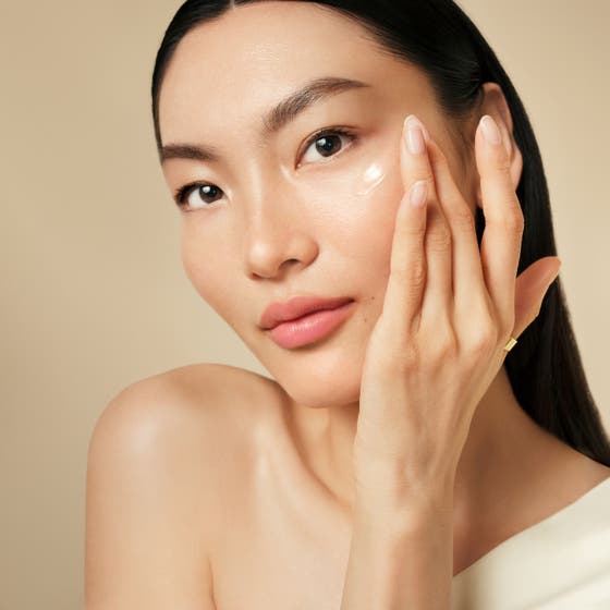 Ceramide Capsules Daily Youth Restoring Serum