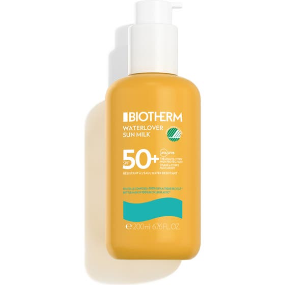 Biotherm Waterlover Sun Milk 200 ml återfuktande solkräm med en lätt och krämig vit textur.