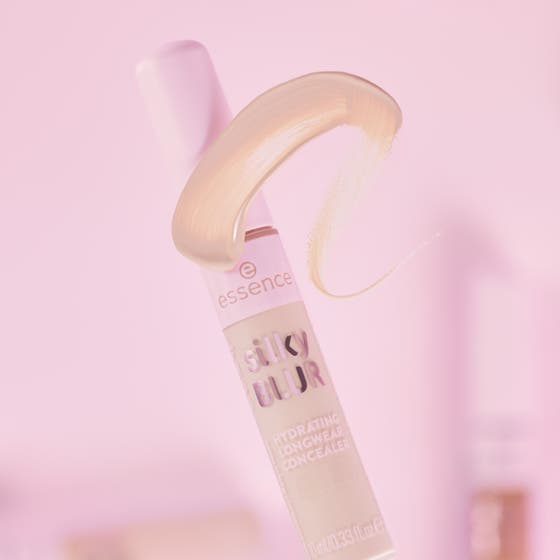Silky Blur Hydrating Longwear Concealer