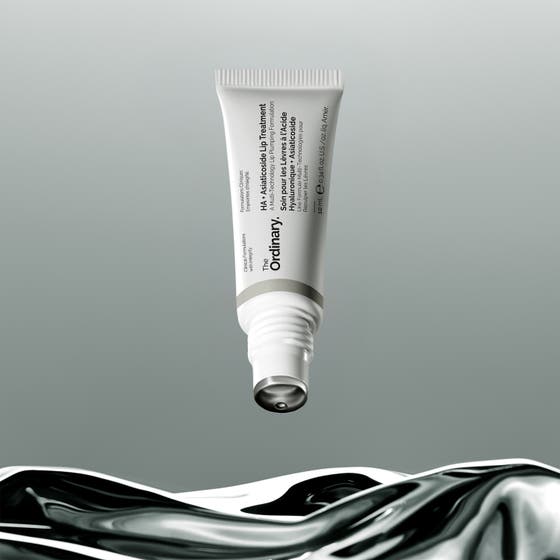 HA + Asiaticoside Lip Treatment