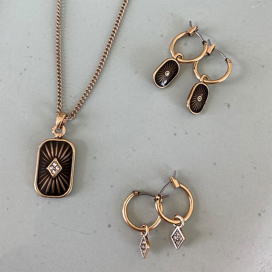 Vintage Enamel Neklace