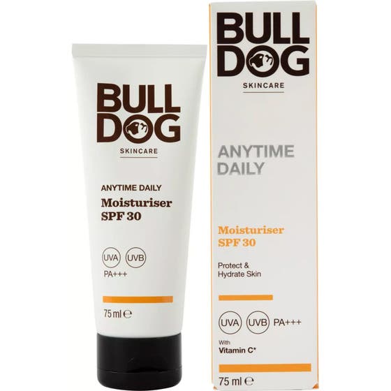 UV Shield - Enkel Daglig SPF-rutin för Män som Vill Skydda Huden Varje Dag