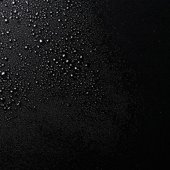 Reshaper Strong Hold & Touchable Feel Hairspray