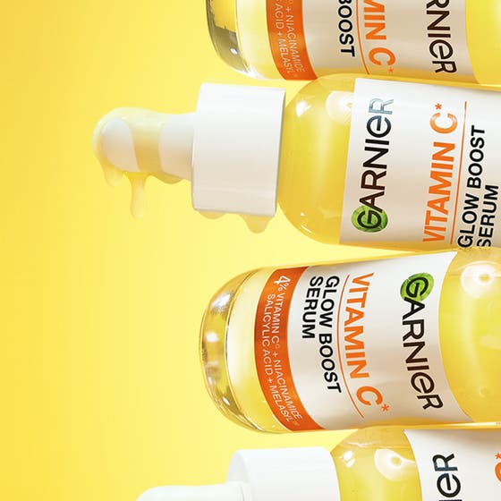 Garnier Vitamin C Glow Boost Serum 30ml är ett glow-serum med niacinamid salicylsyra som ger lyster i tre steg.