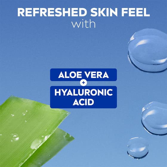 NIVEA Refreshing Cleansing Wipes 25 st ansiktsservetter 3-i-1 i en hudvårdsrutin mot blå himmel