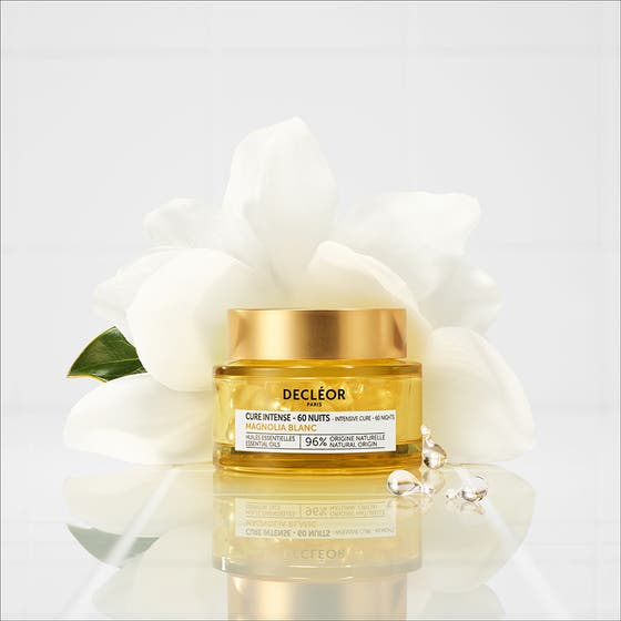 White Magnolia Intensive Cure