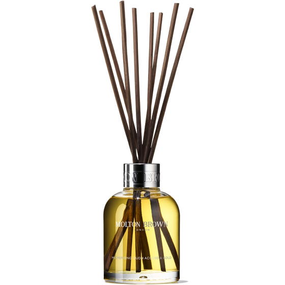 Mesmerising Oudh Accord & Gold Aroma Reeds