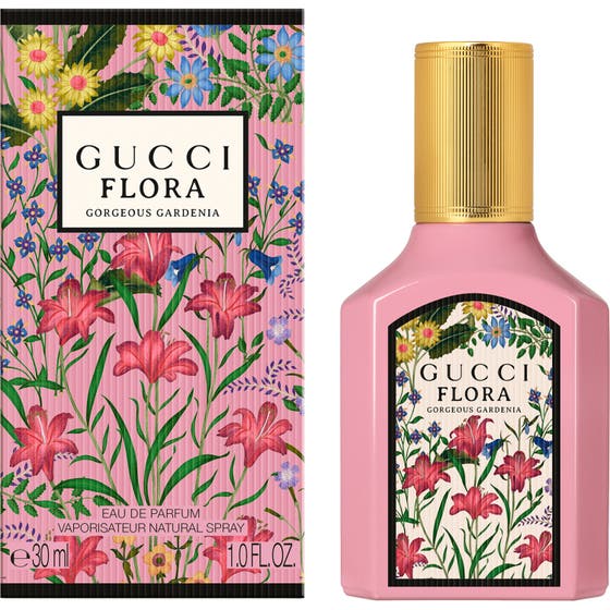 Gucci Flora Gorgeous Gardenia 30 ml damparfym i rosa flaska med guldkork och matchande blommig ytterkartong