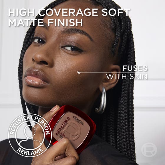 Infaillible 24H Fresh Wear Foundation in a Powder