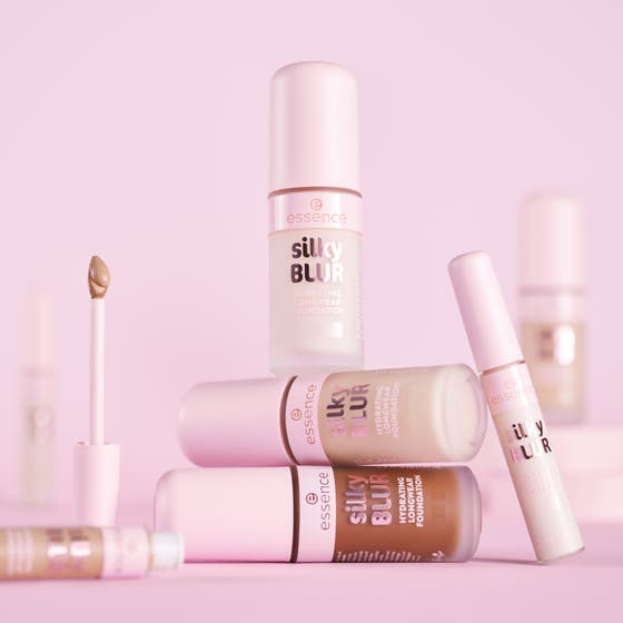 Silky Blur Hydrating Longwear Concealer