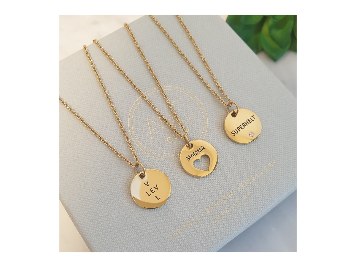 Mamma Necklace