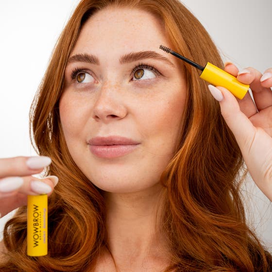 Color Boosting Brow Mascara