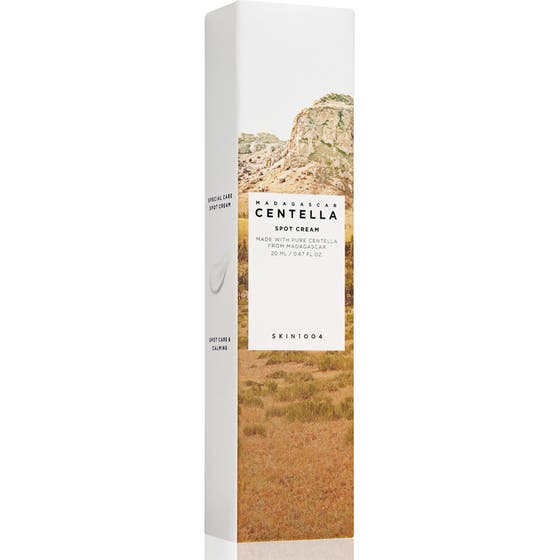SKIN1004 Madagascar Centella Spot Cream 20 ml lugnande centella cica spot cream i vit ytterkartong med naturmotiv